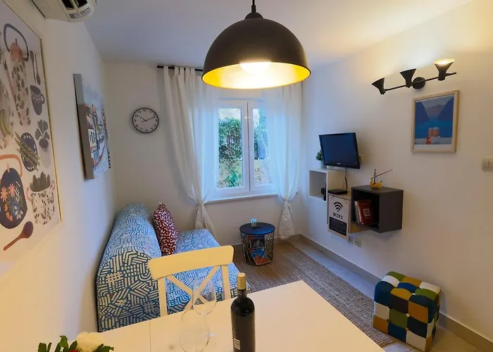 Urban Center Apartman *